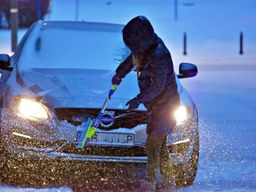 Zima na silnicích: Nejčastější chyby řidičů a řidiček