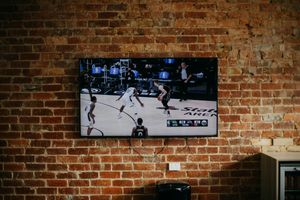 Premier League, NBA nebo Formule 1 v televizi aneb kde sledovat oblíbené sportovní přenosy v roce 2025?