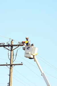 Distribuční poplatky v roce 2026: Co nás čeká a jak se vyhnout zdražení?