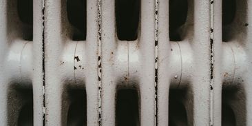 Příběhy našich klientů: Na plynu přepláceli tolik, že se investice do nového kotle a radiátorů vrátí za pouhý rok