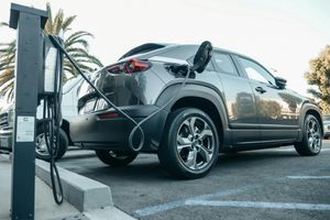 Povinné ručení a havarijní pojištění elektromobilu