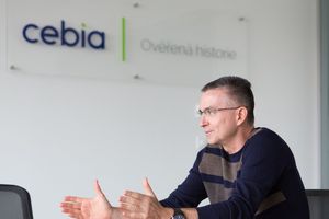 Třetina prodávaných ojetin má stočený tachometr. Jak kupovat ojeté auto? 