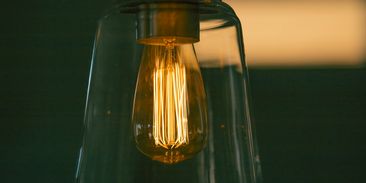 Investice do úsporné LED žárovky se vyplatí. I ve sklepě